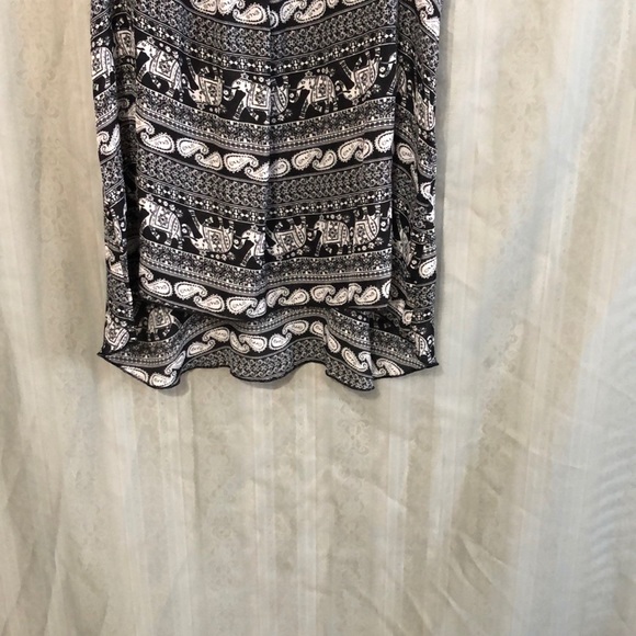 Tank - Picture 2 of 3